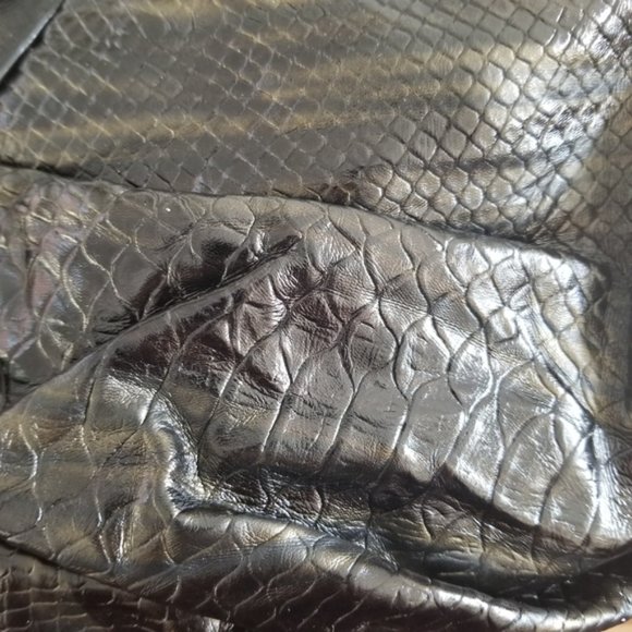 NWT Lavish Snakeskin Look Handbag with Long Strap Reptile Print Everyday Accents - Picture 5 of 8